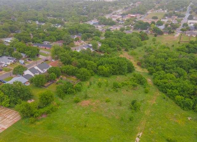 Dalworth Park neighborhood in Grand Prairie TX near Metroplex Collision Center